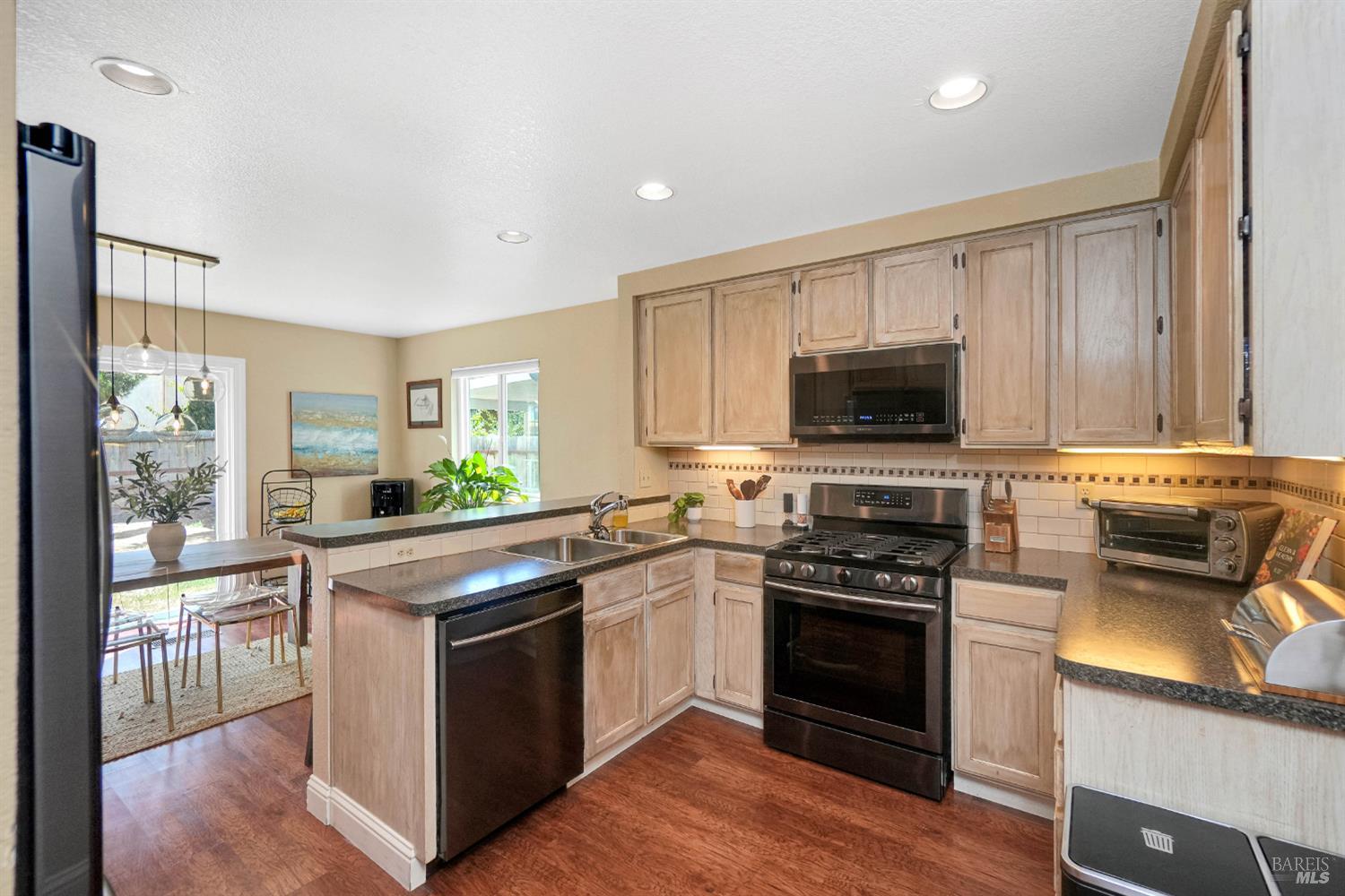 945 Bauman Court