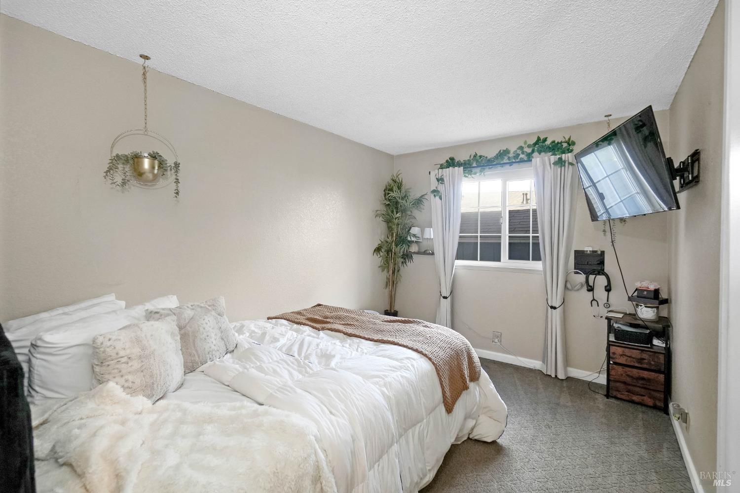 1005 Winters Way