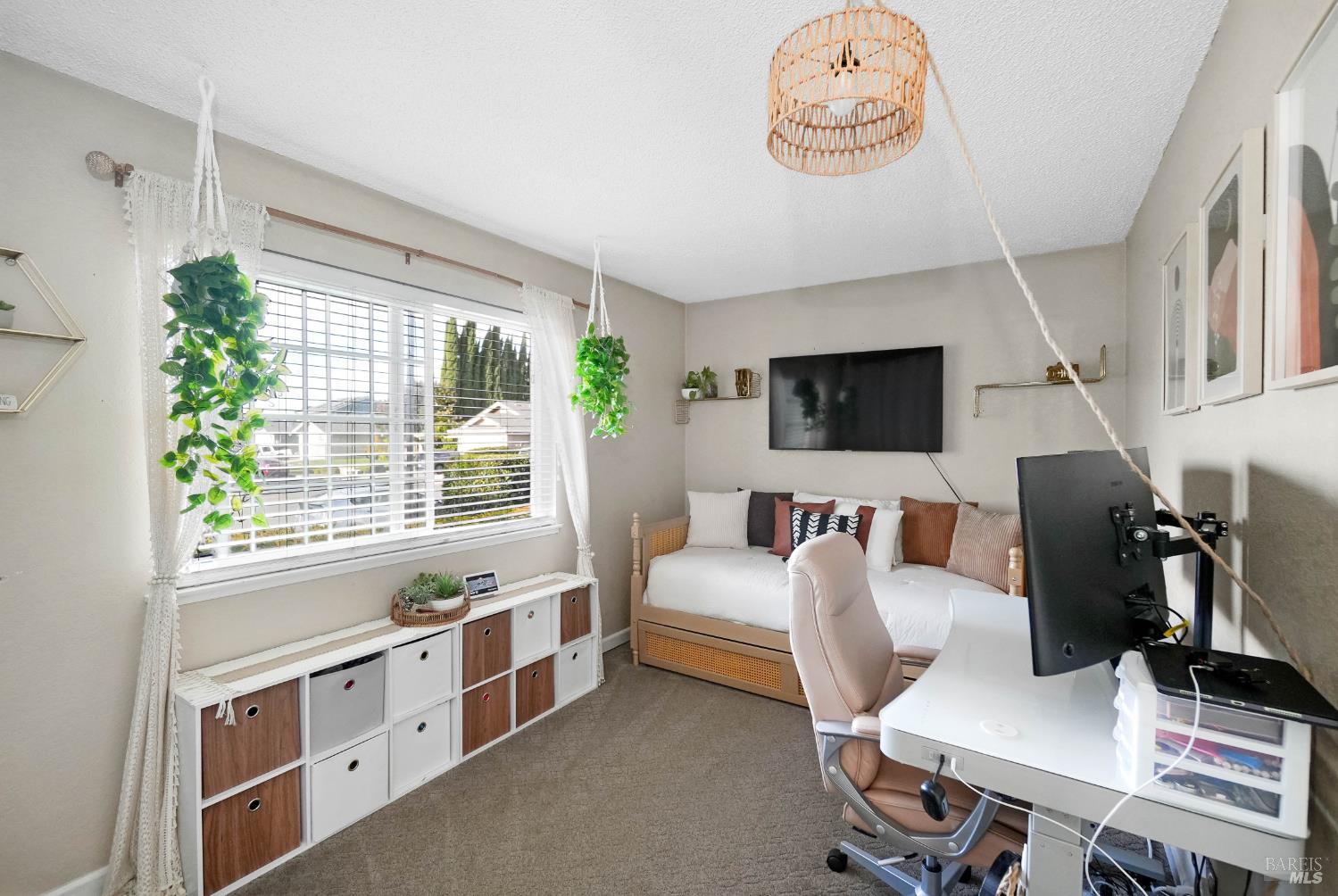1005 Winters Way