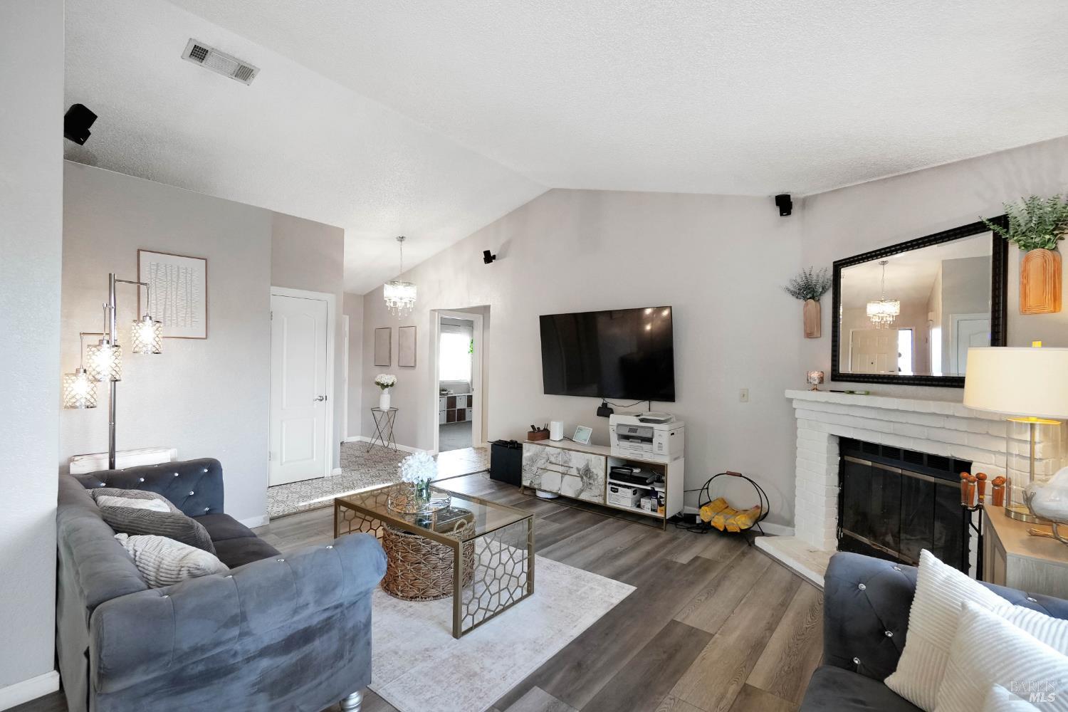 1005 Winters Way