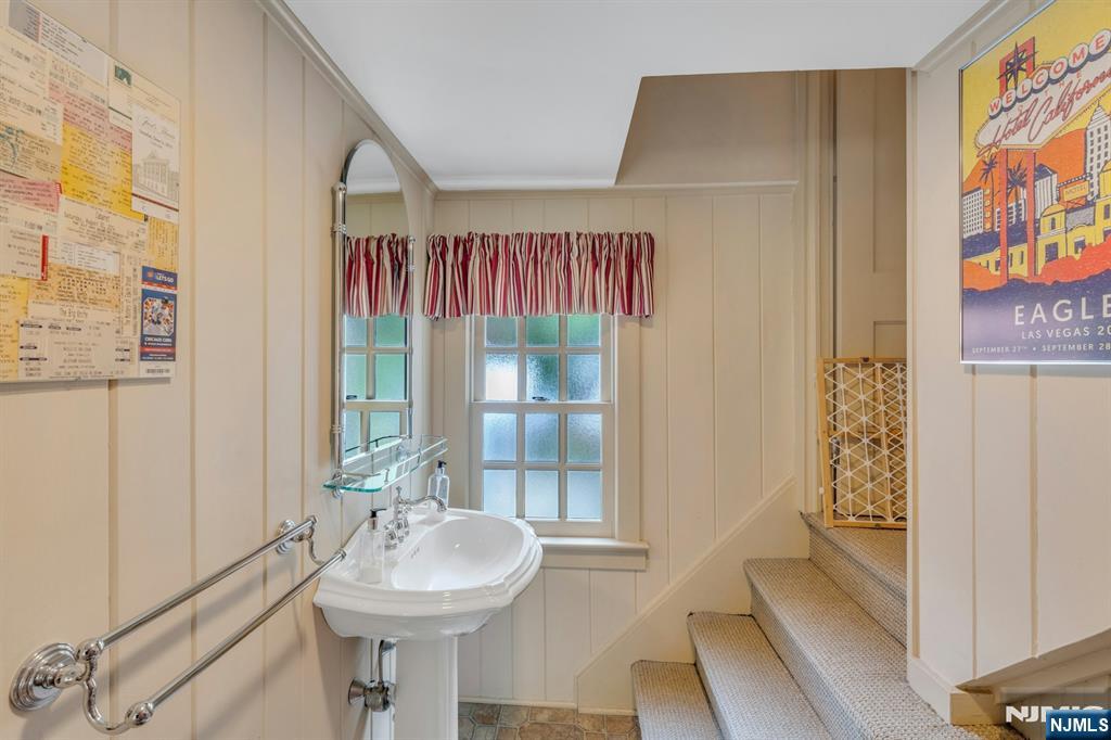 142 Pascack Road