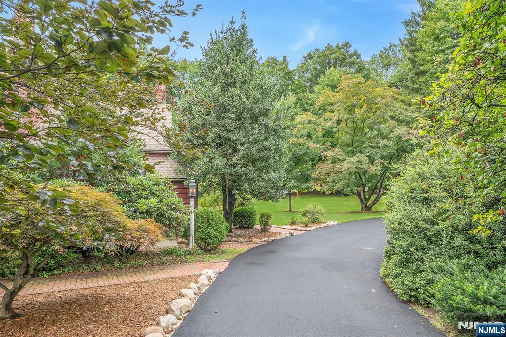 142 Pascack Road