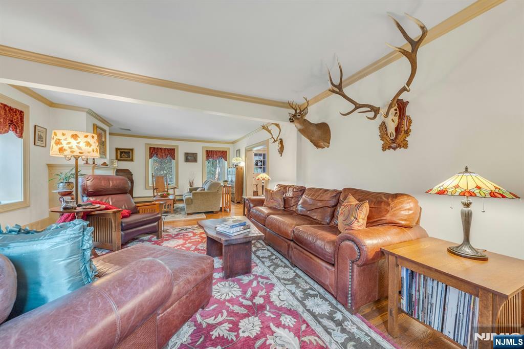 142 Pascack Road