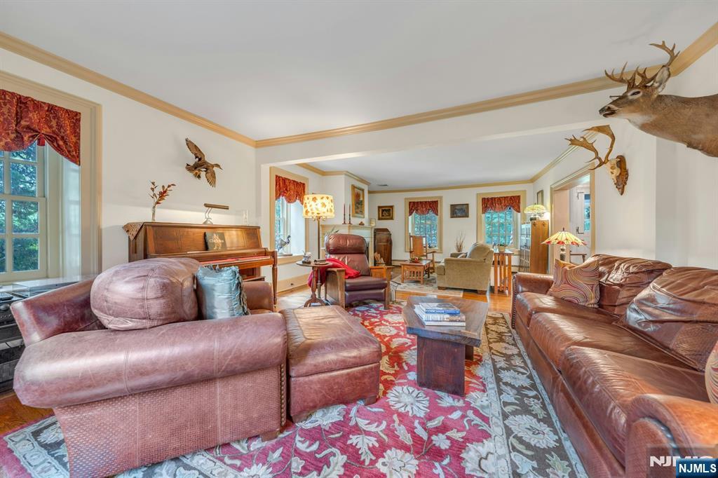 142 Pascack Road