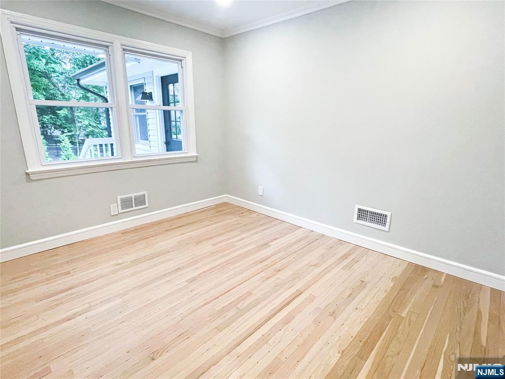 319 Mastin Place