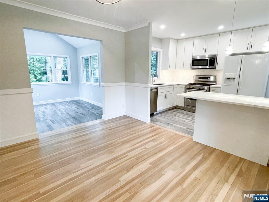 319 Mastin Place