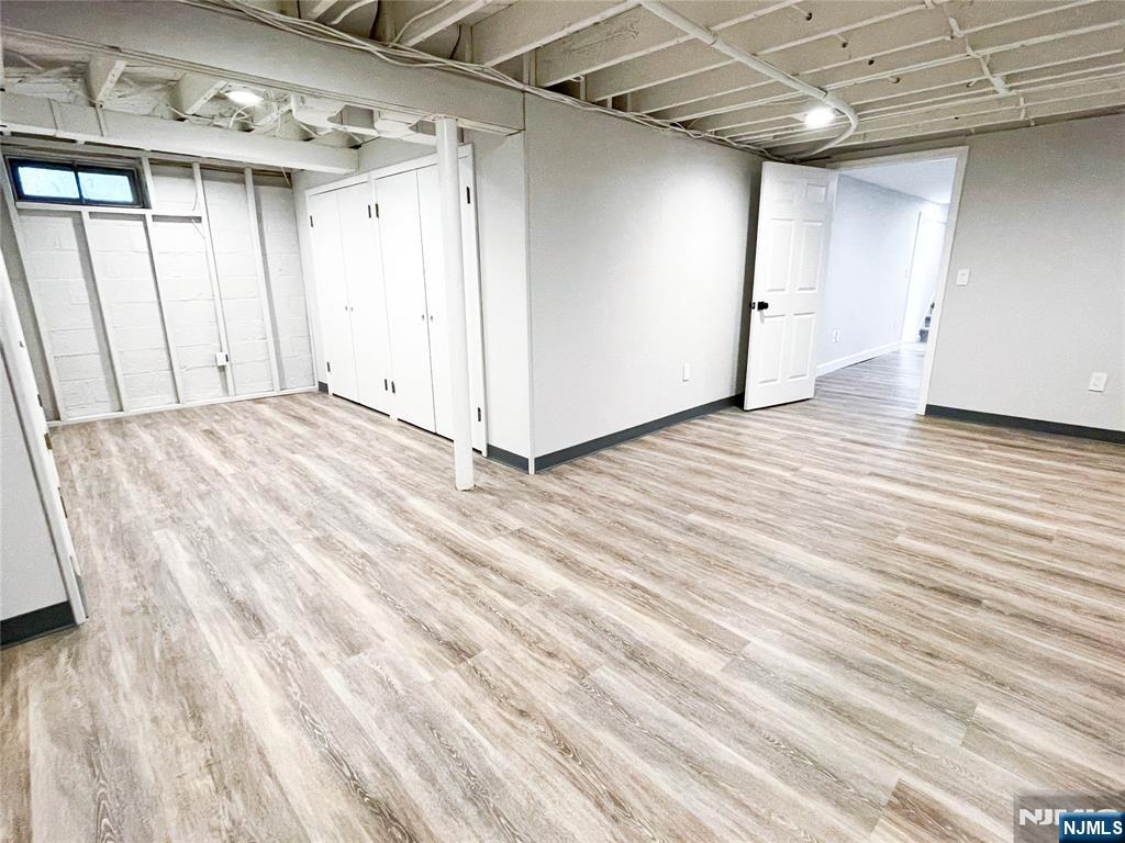 319 Mastin Place