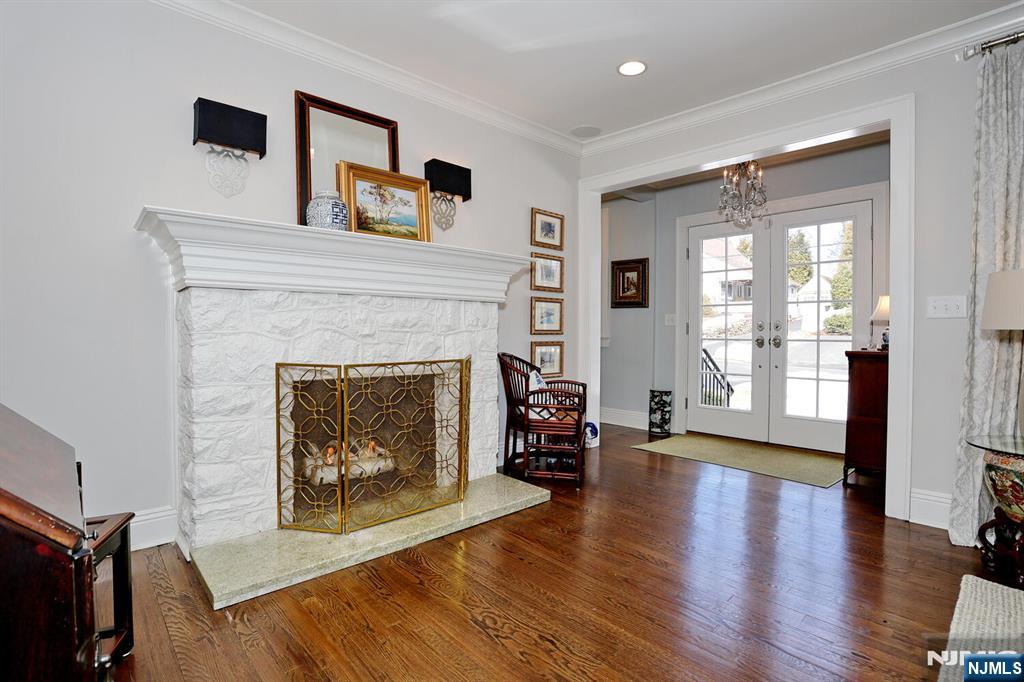 430 Wastena Terrace
