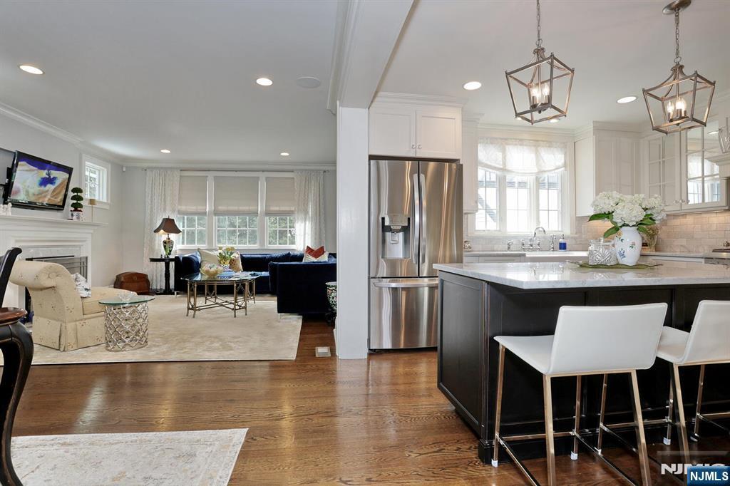 430 Wastena Terrace