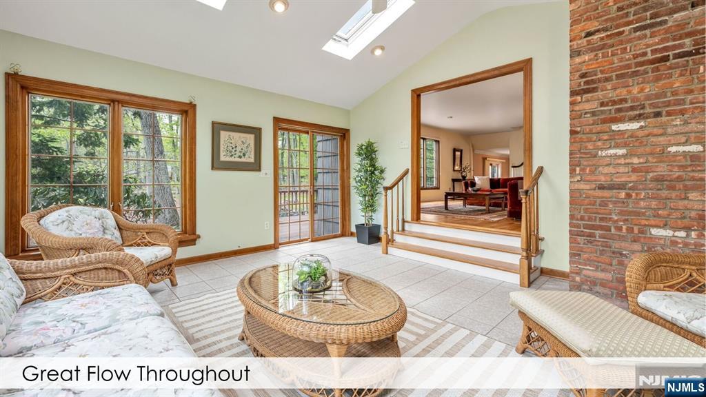 112 Edgewood Road
