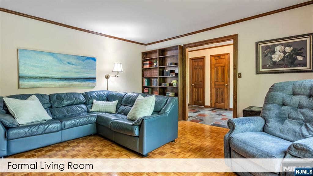112 Edgewood Road