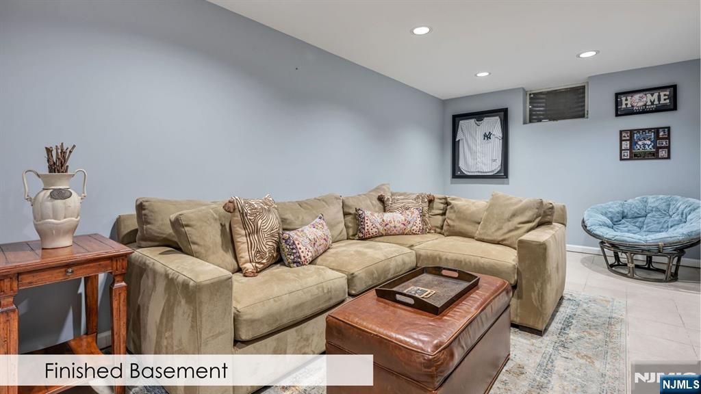 311 Huntington Court