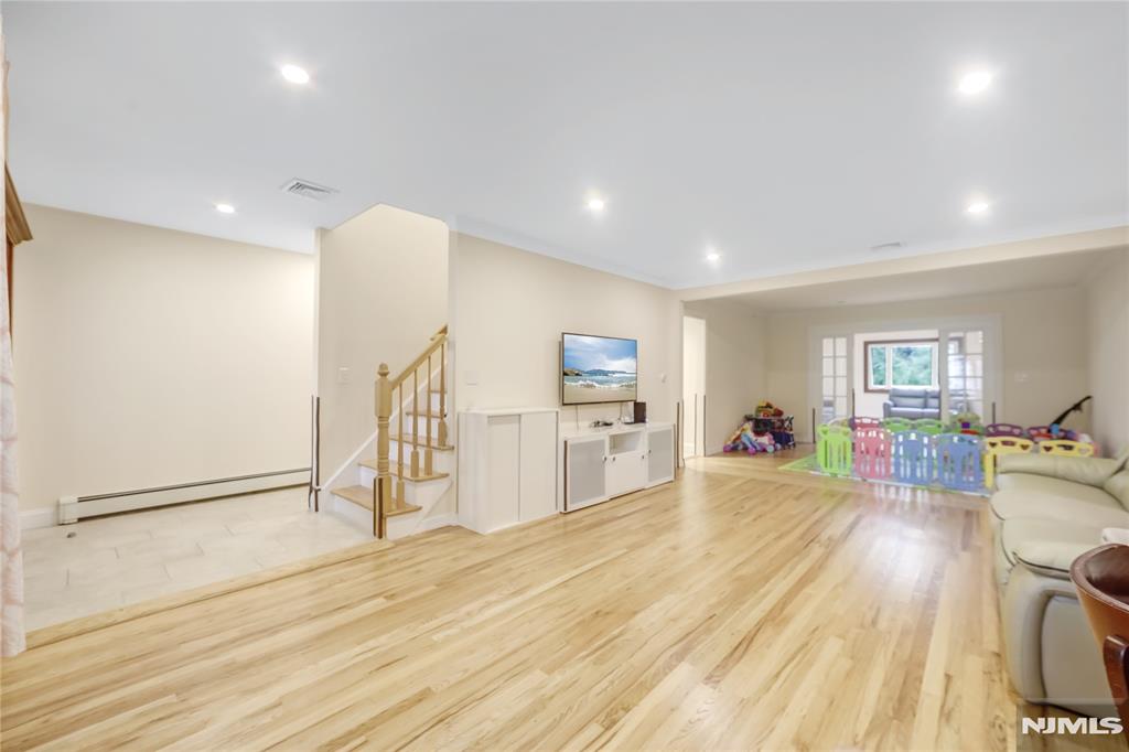 99 Lambert Place