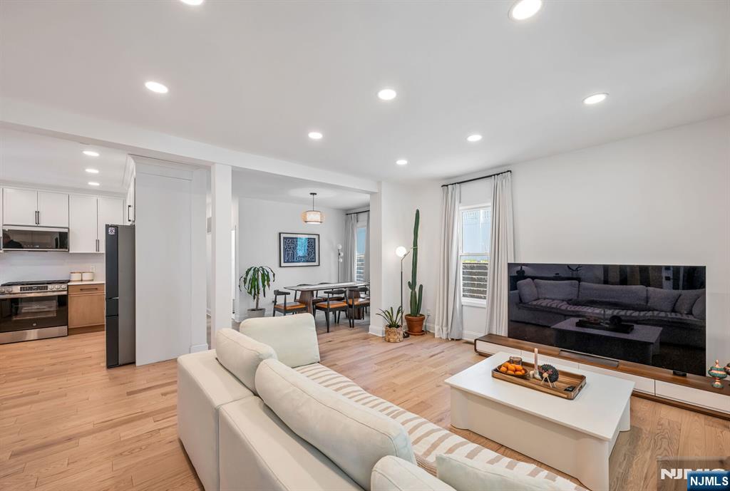 247 Fern Avenue 1