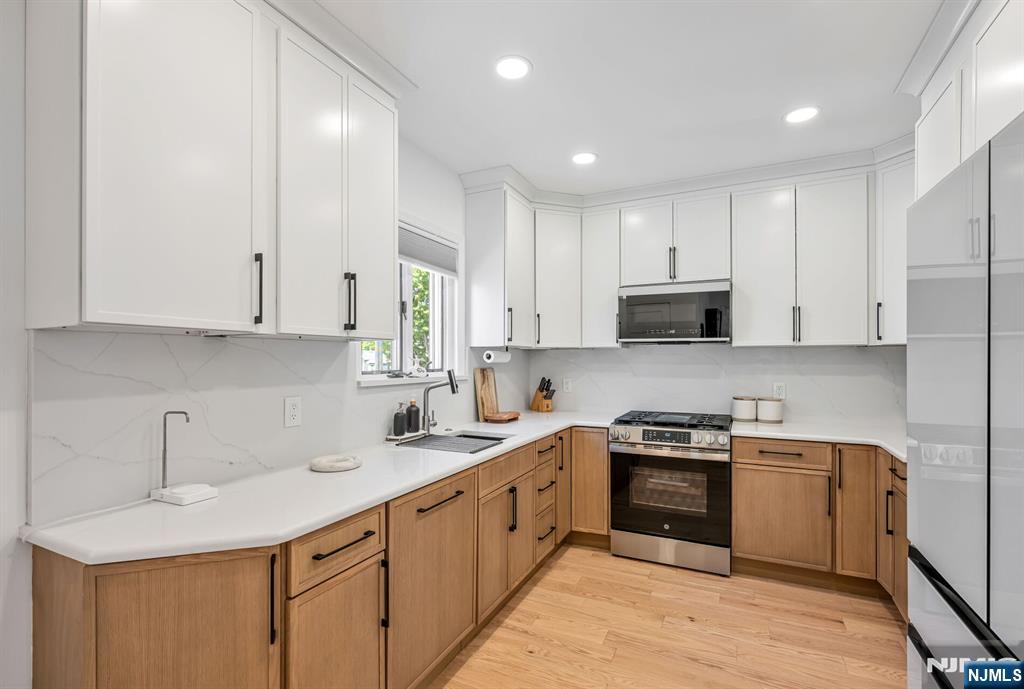 247 Fern Avenue 1