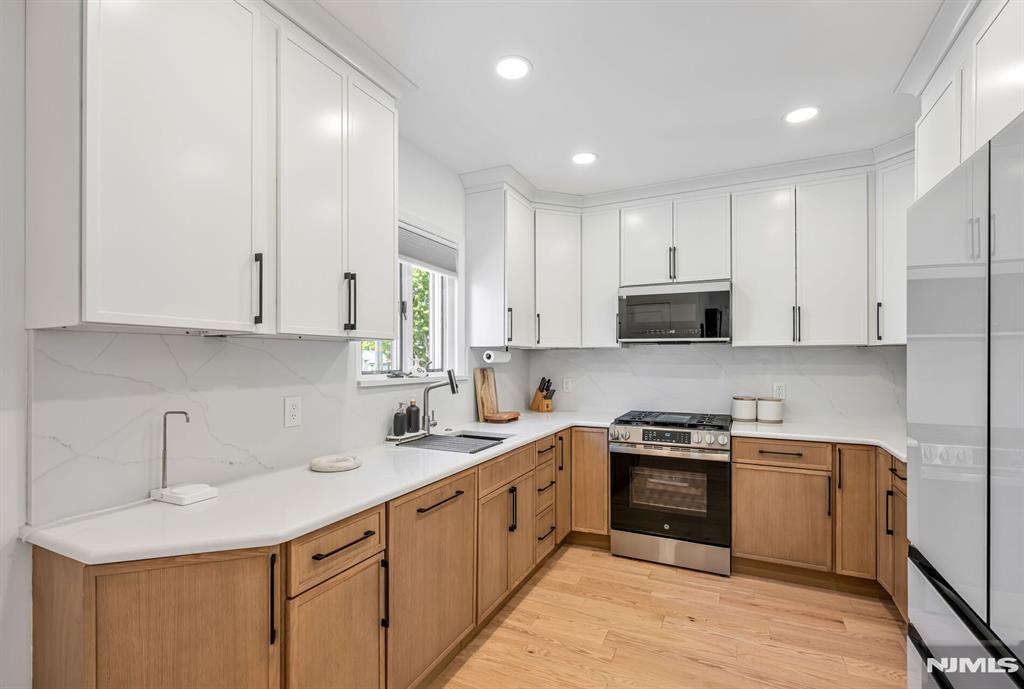247 Fern Avenue 1