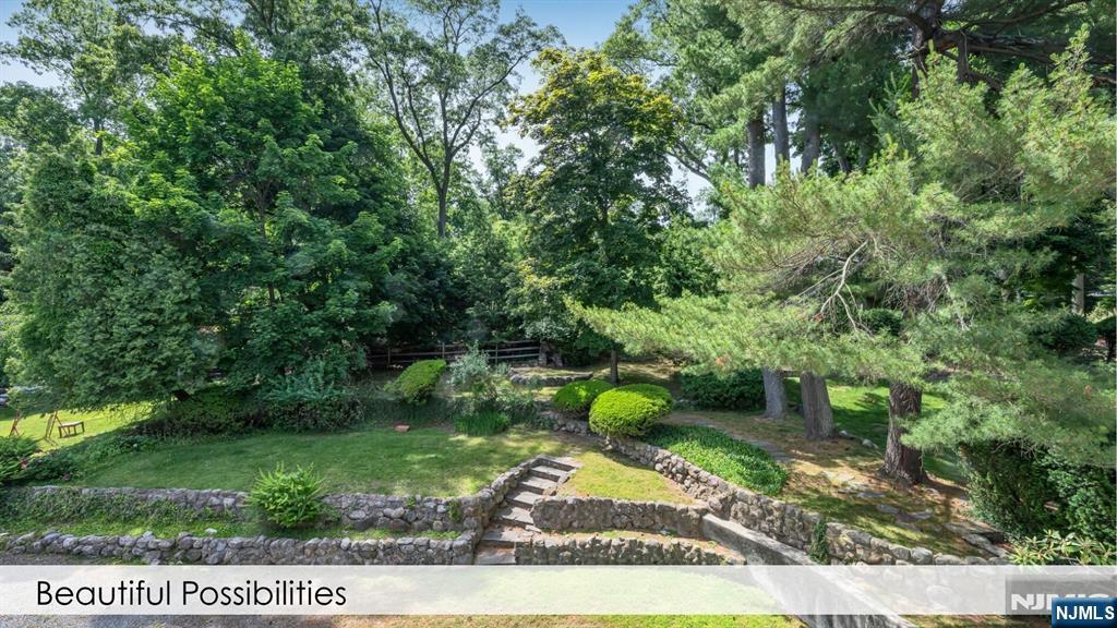 436 Hillcrest Road