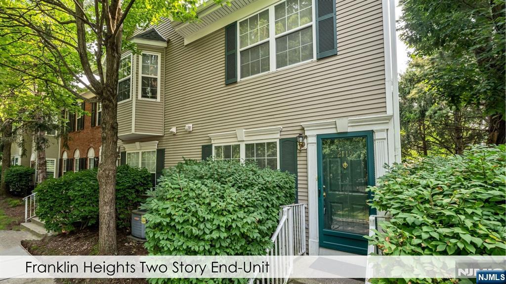 2119 Gunston Court