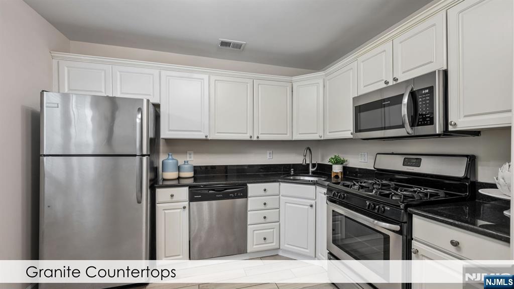 2119 Gunston Court