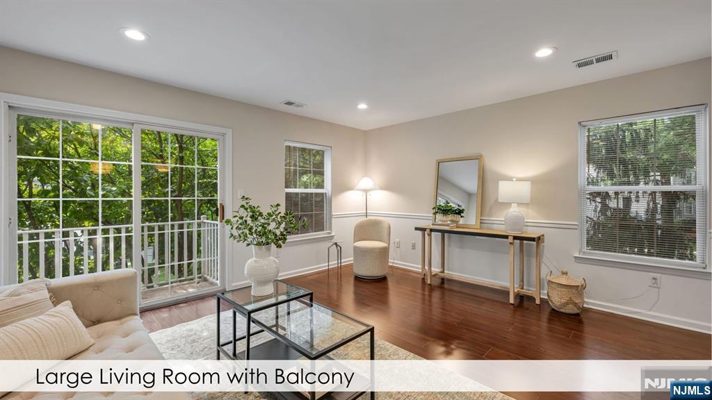 2119 Gunston Court