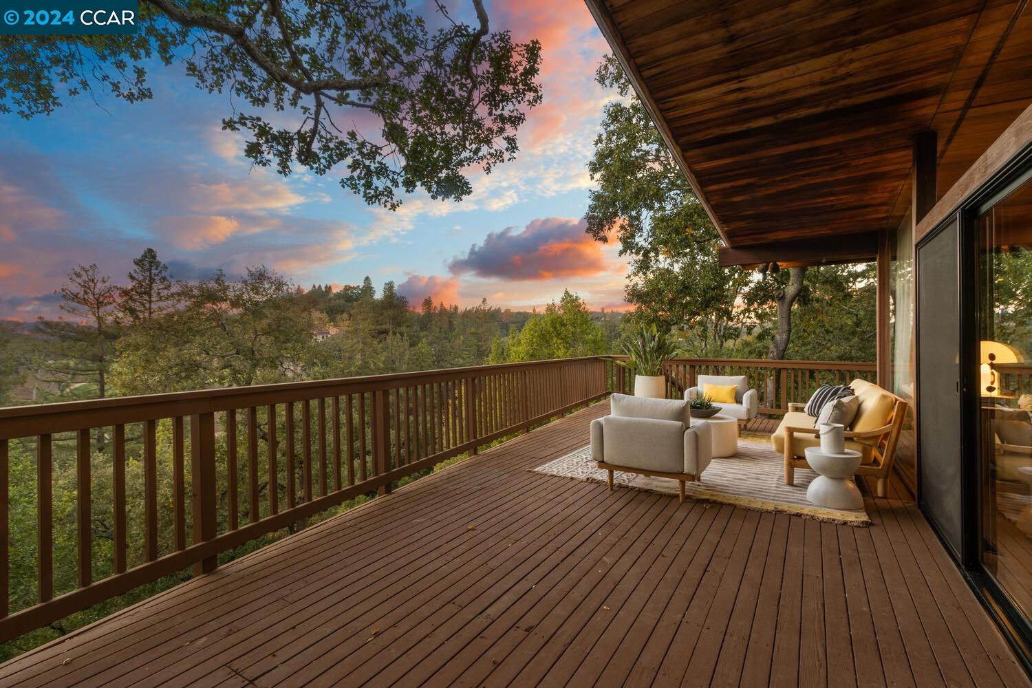 341 Camino Sobrante