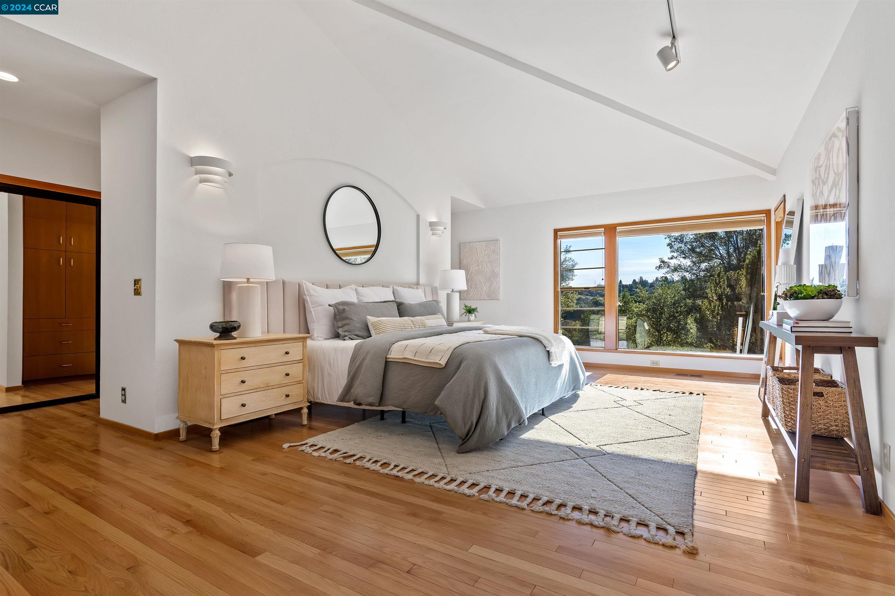 8 Mountain View Ln
