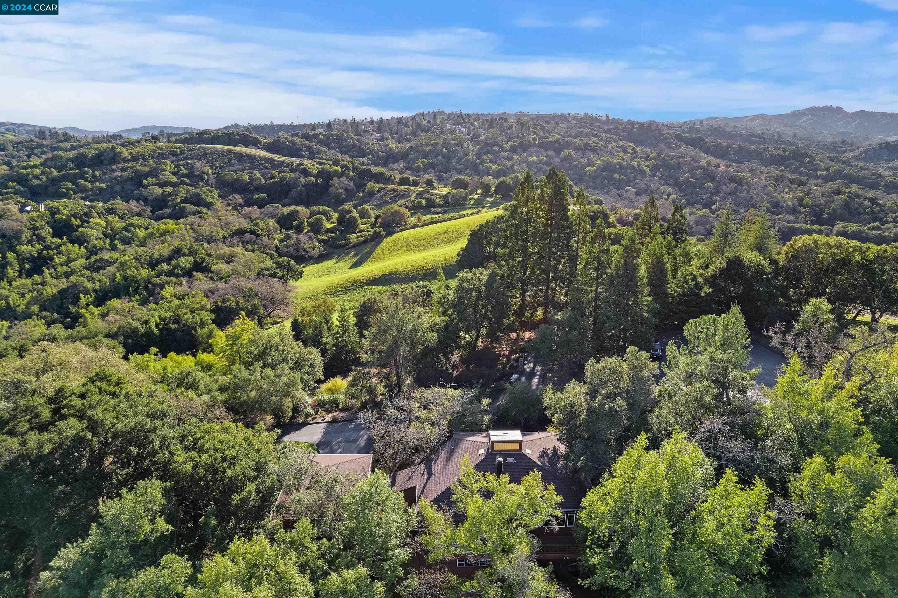 8 Mountain View Ln