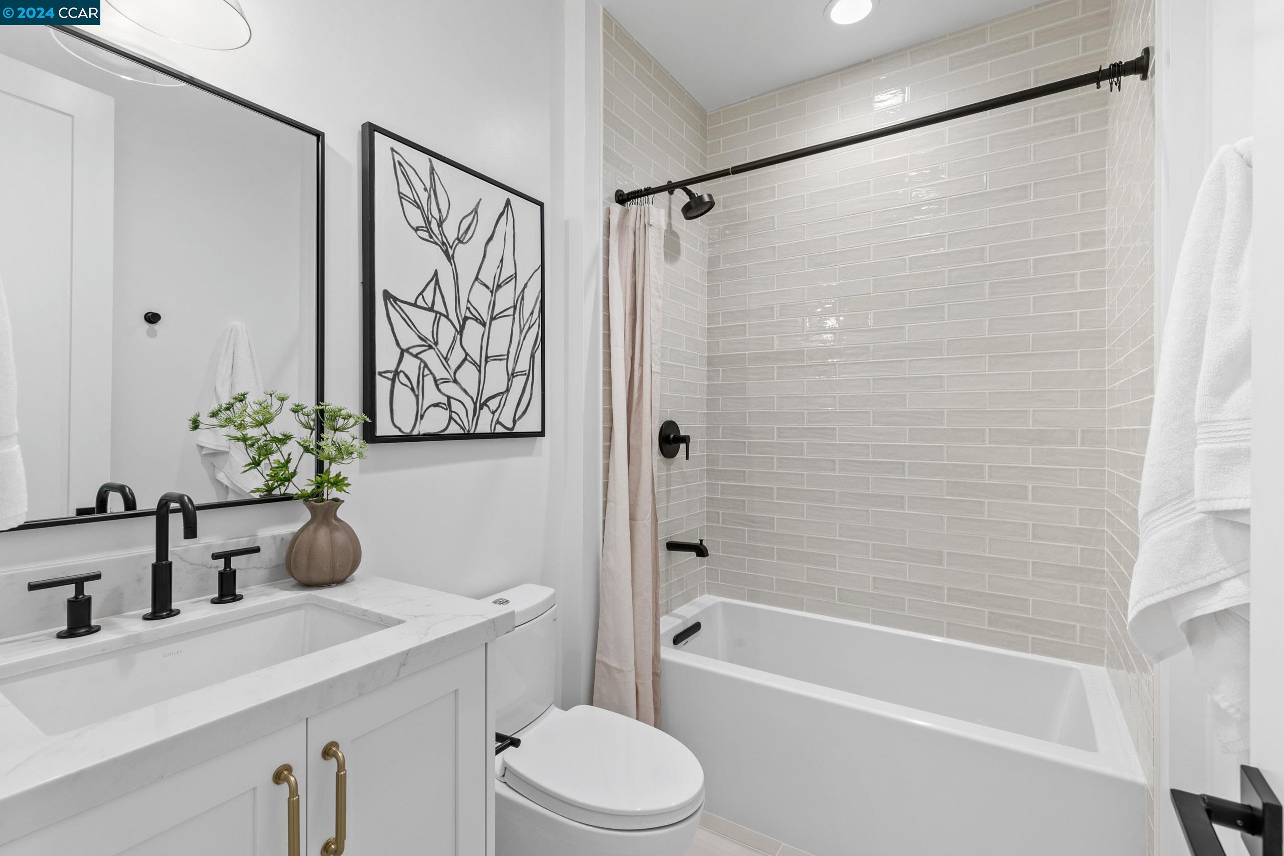 1040 Upper Happy Valley Rd