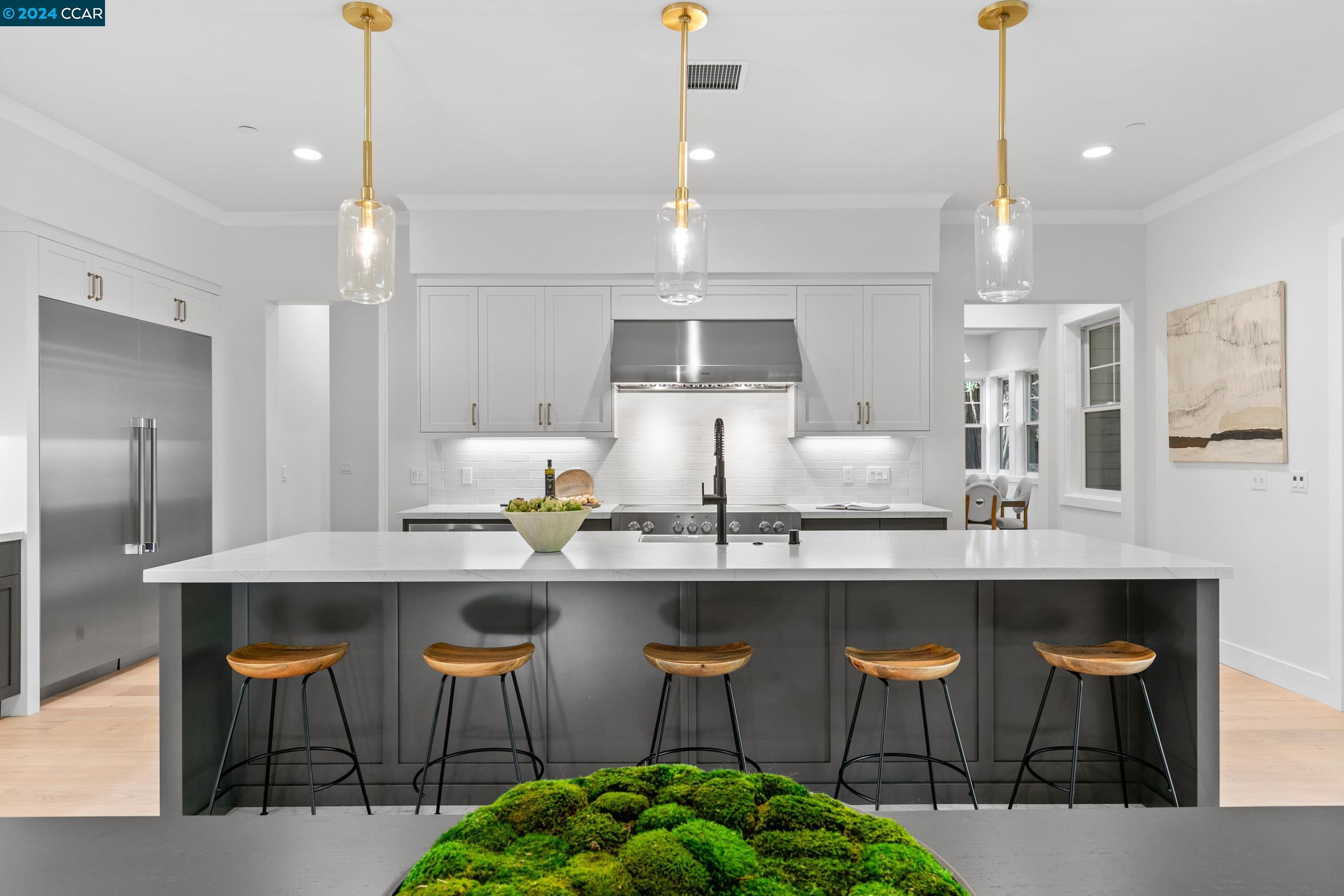 1040 Upper Happy Valley Rd