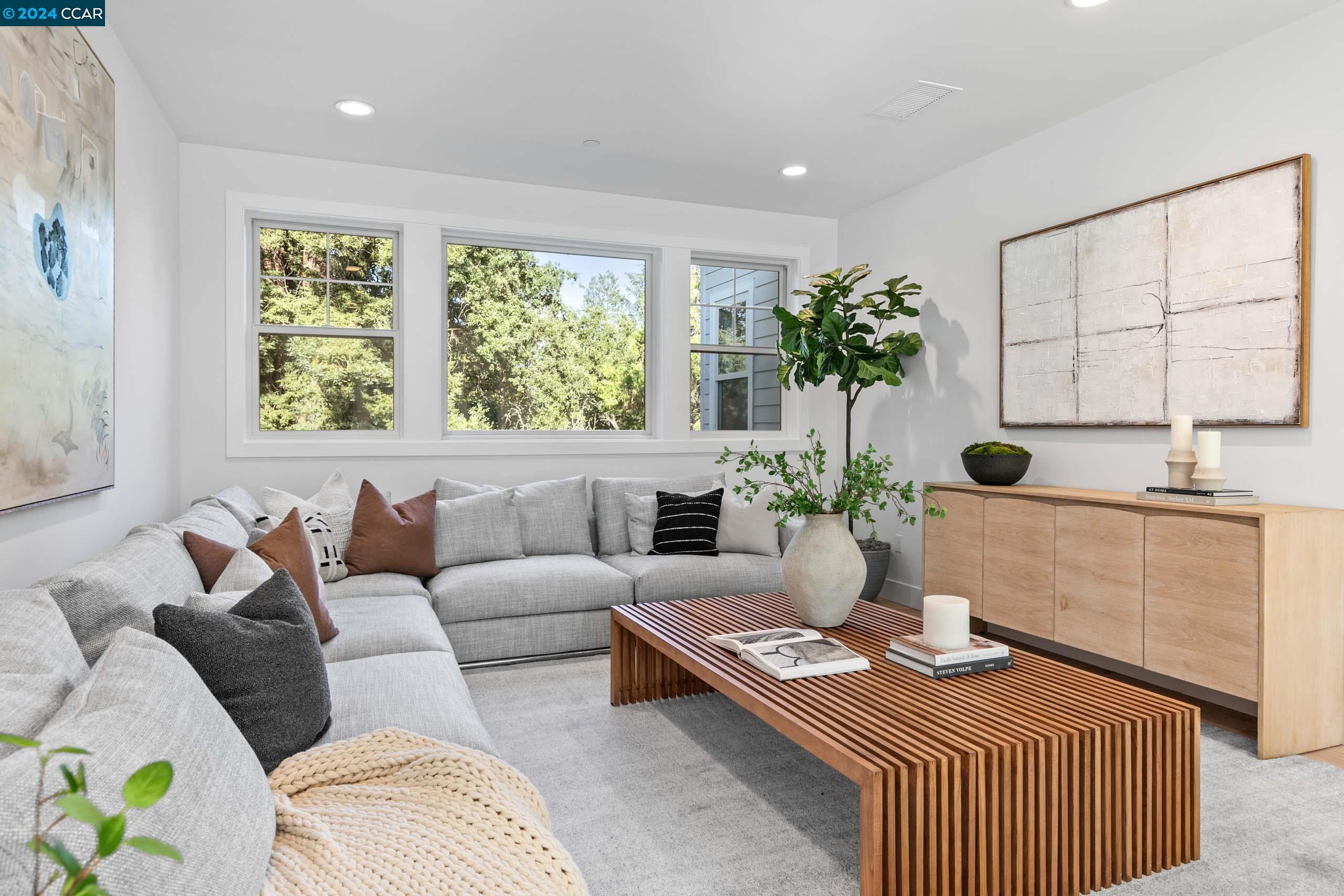 1040 Upper Happy Valley Rd