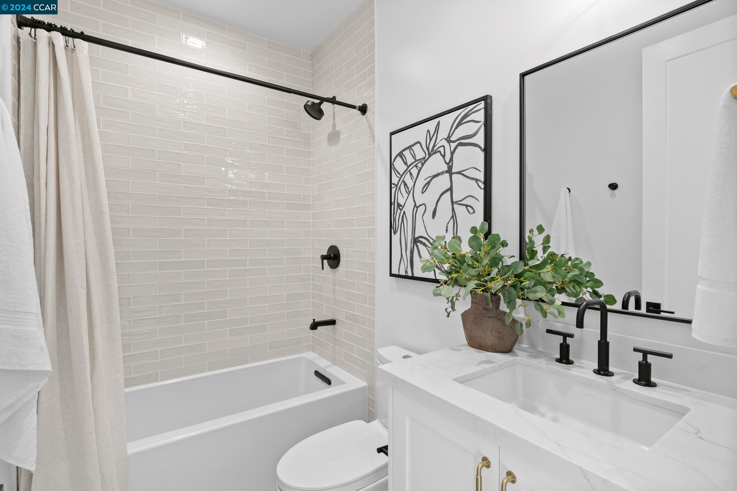 1040 Upper Happy Valley Rd