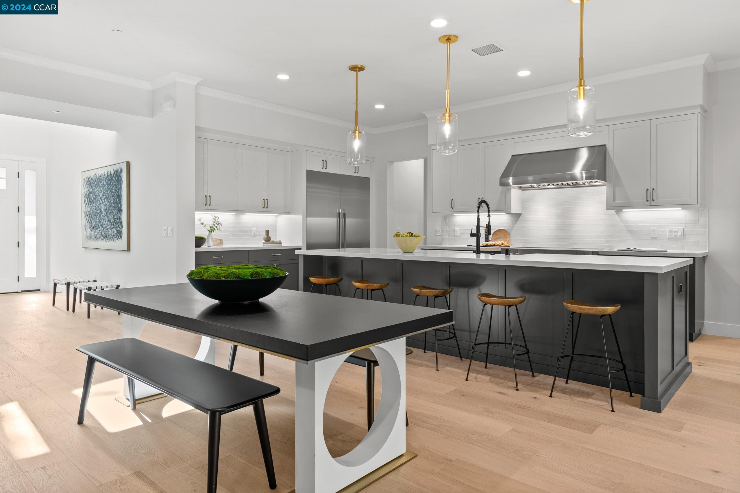 1040 Upper Happy Valley Rd