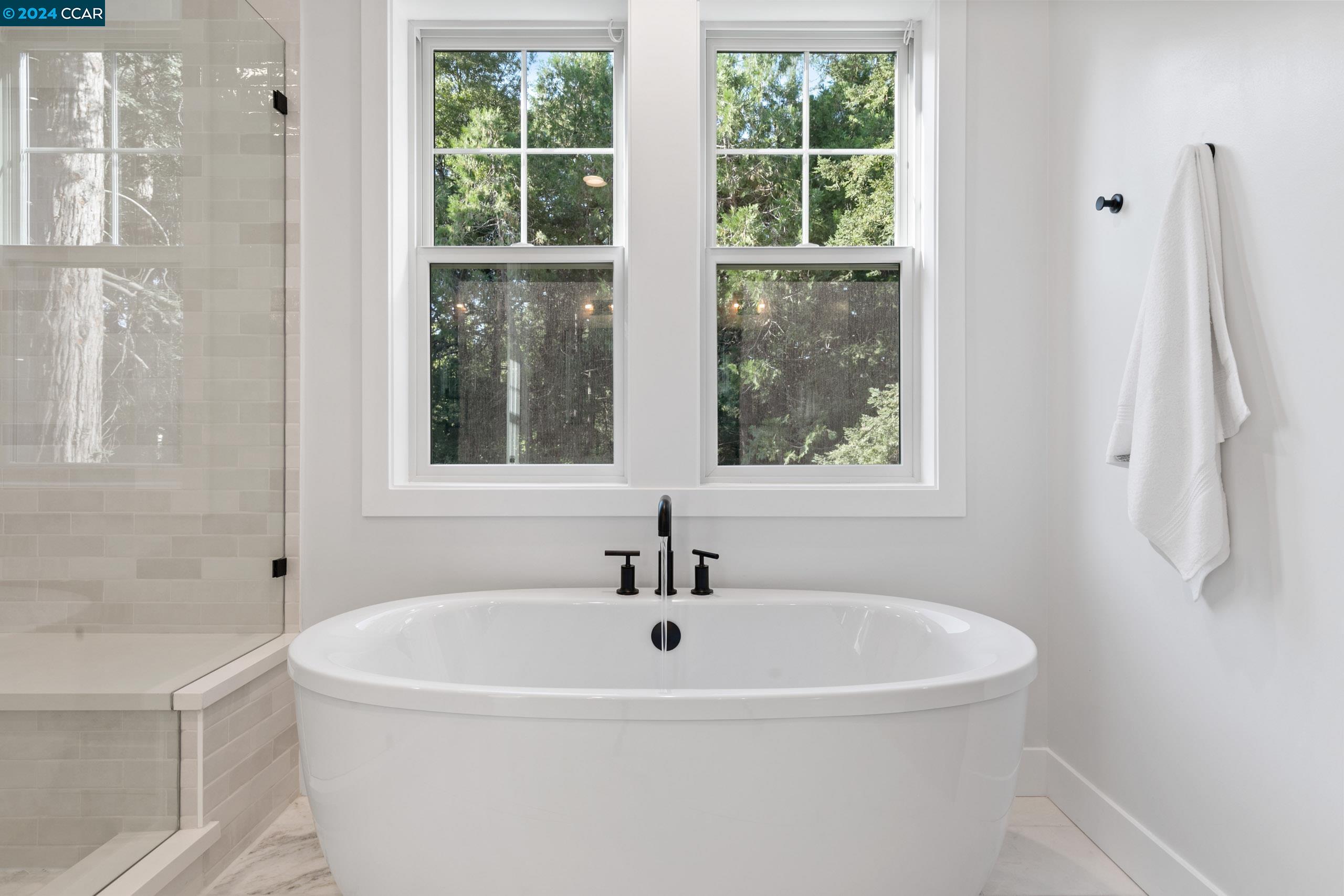 1040 Upper Happy Valley Rd