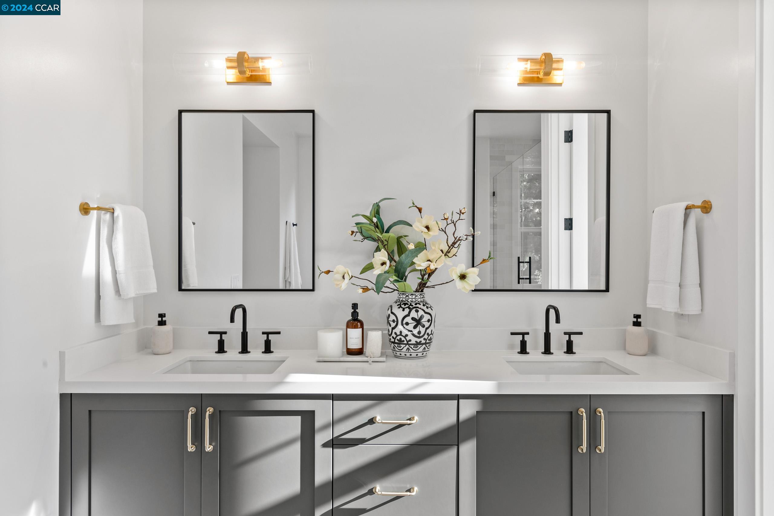 1040 Upper Happy Valley Rd