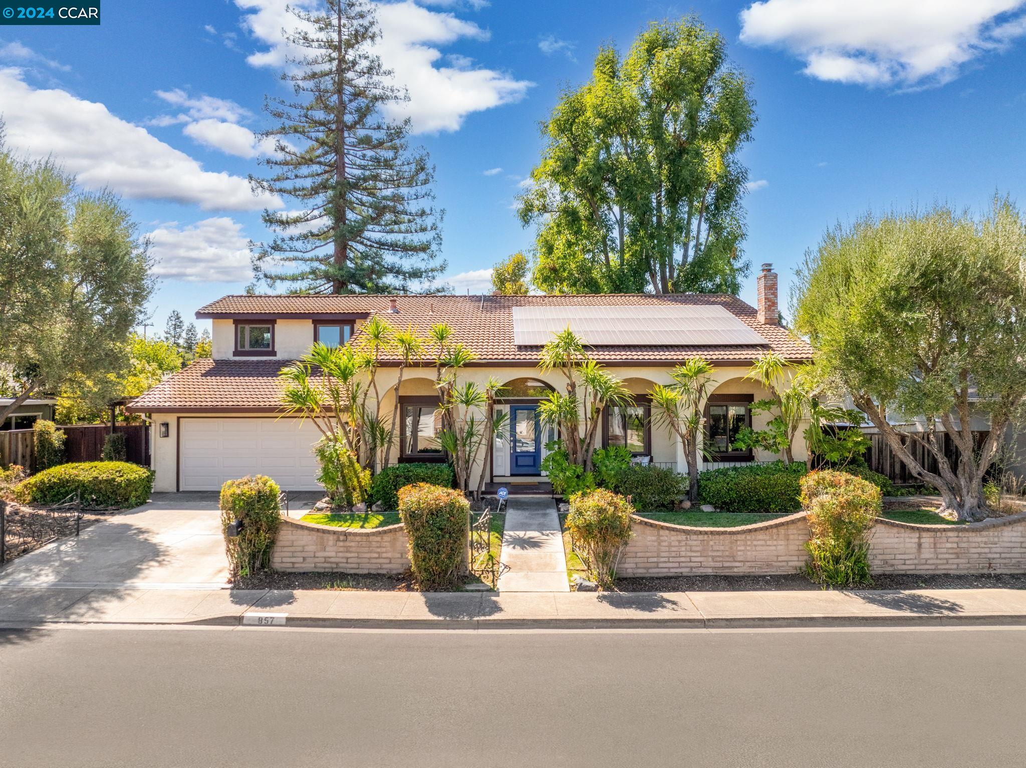 857 Clarewood Ct