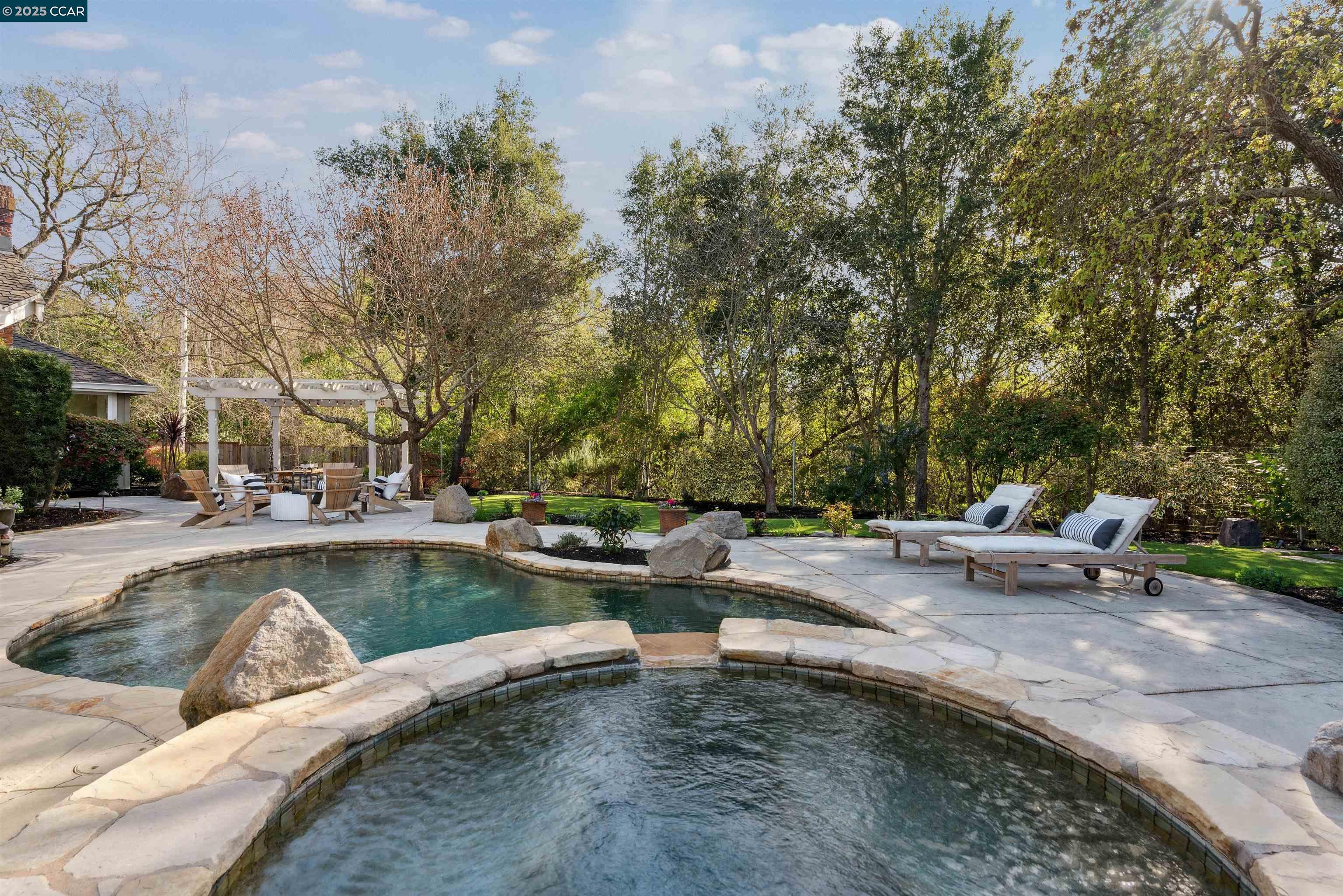 607 Burton Dr