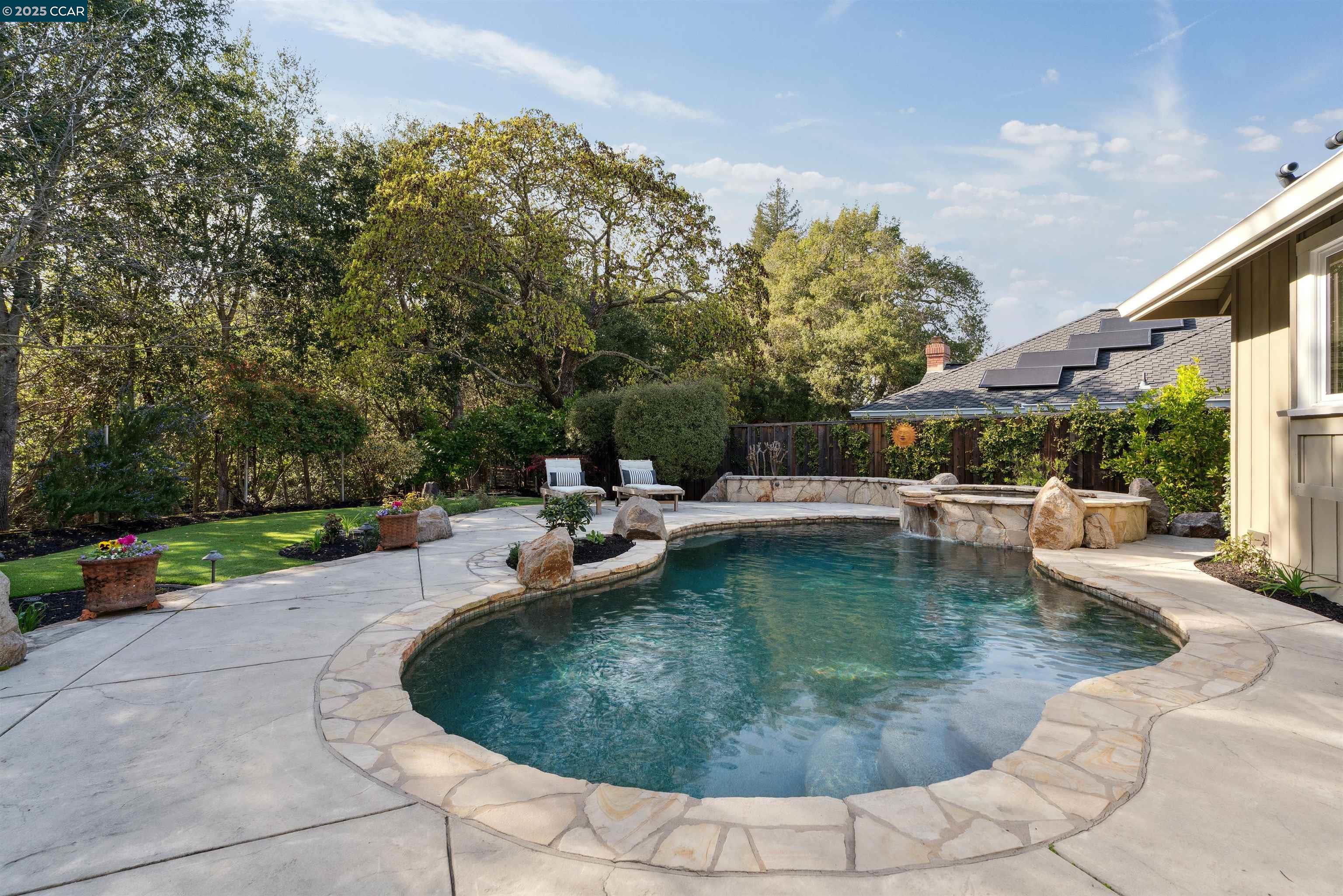 607 Burton Dr