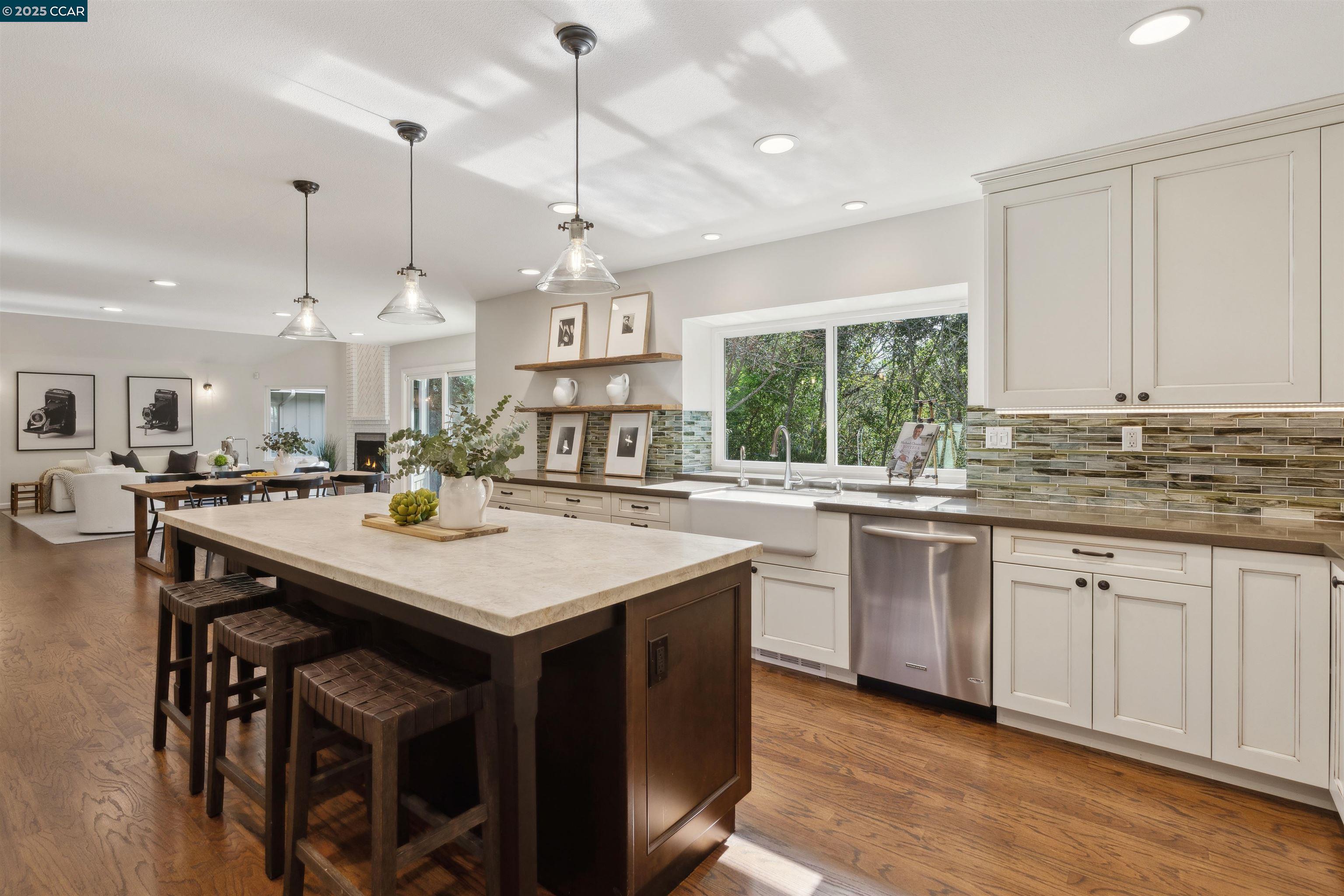 607 Burton Dr