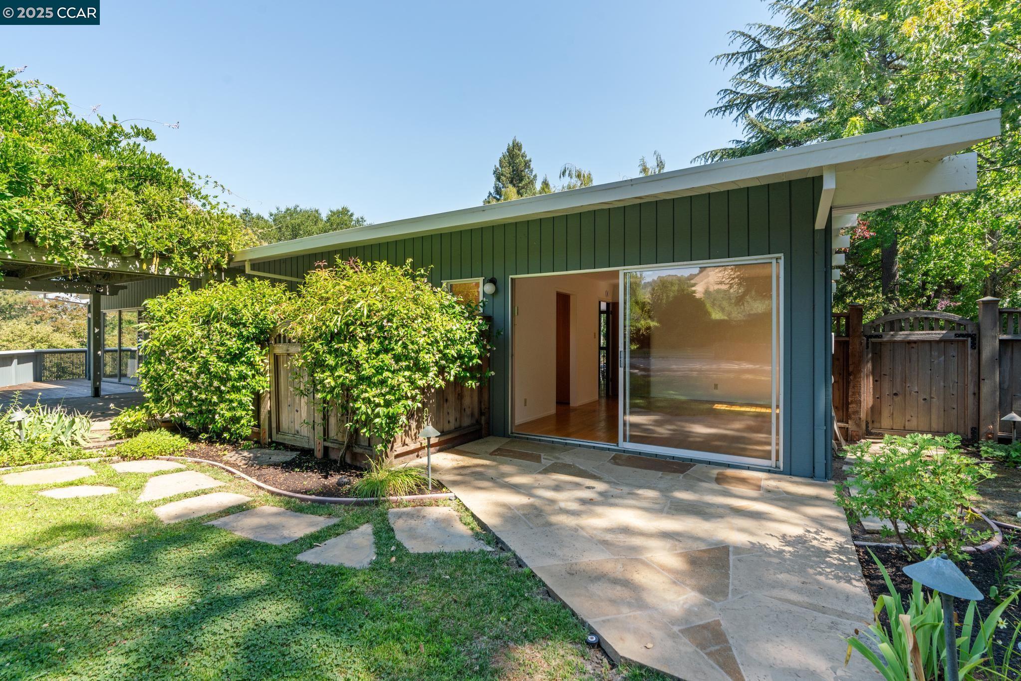 3806 Palo Alto Dr
