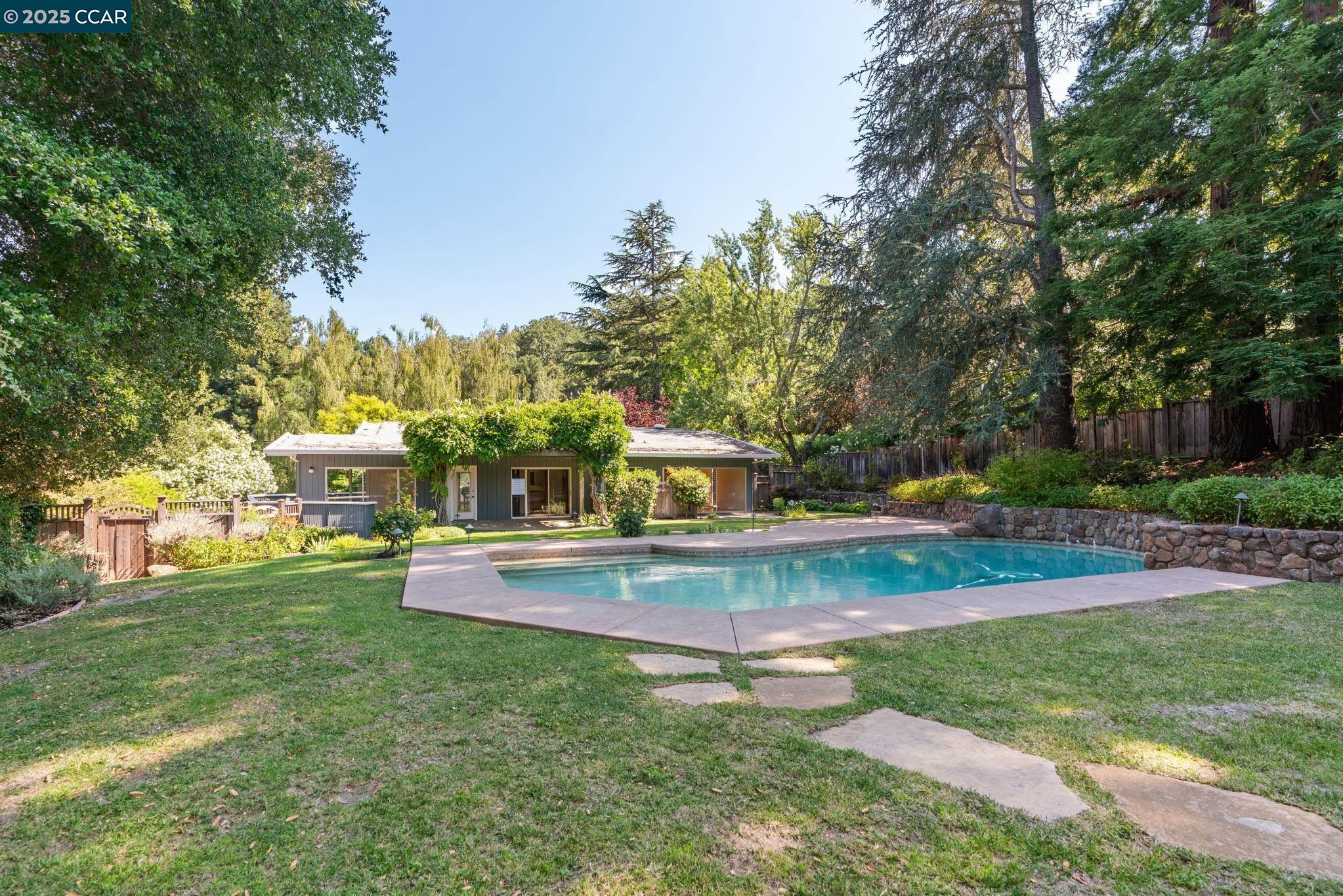 3806 Palo Alto Dr