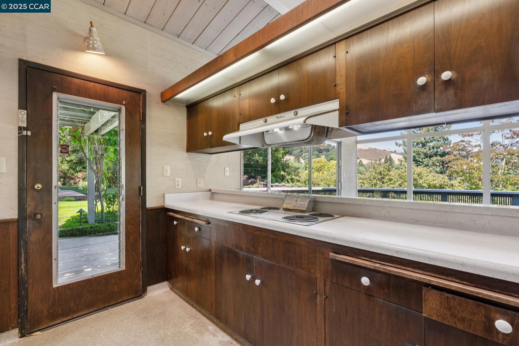 3806 Palo Alto Dr