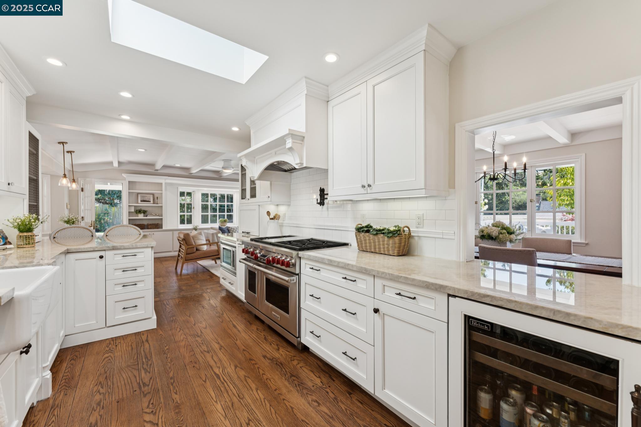 645 Los Palos Dr