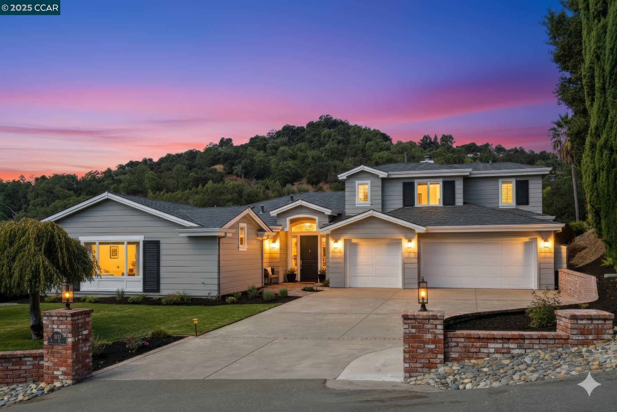 1133 Estates Dr