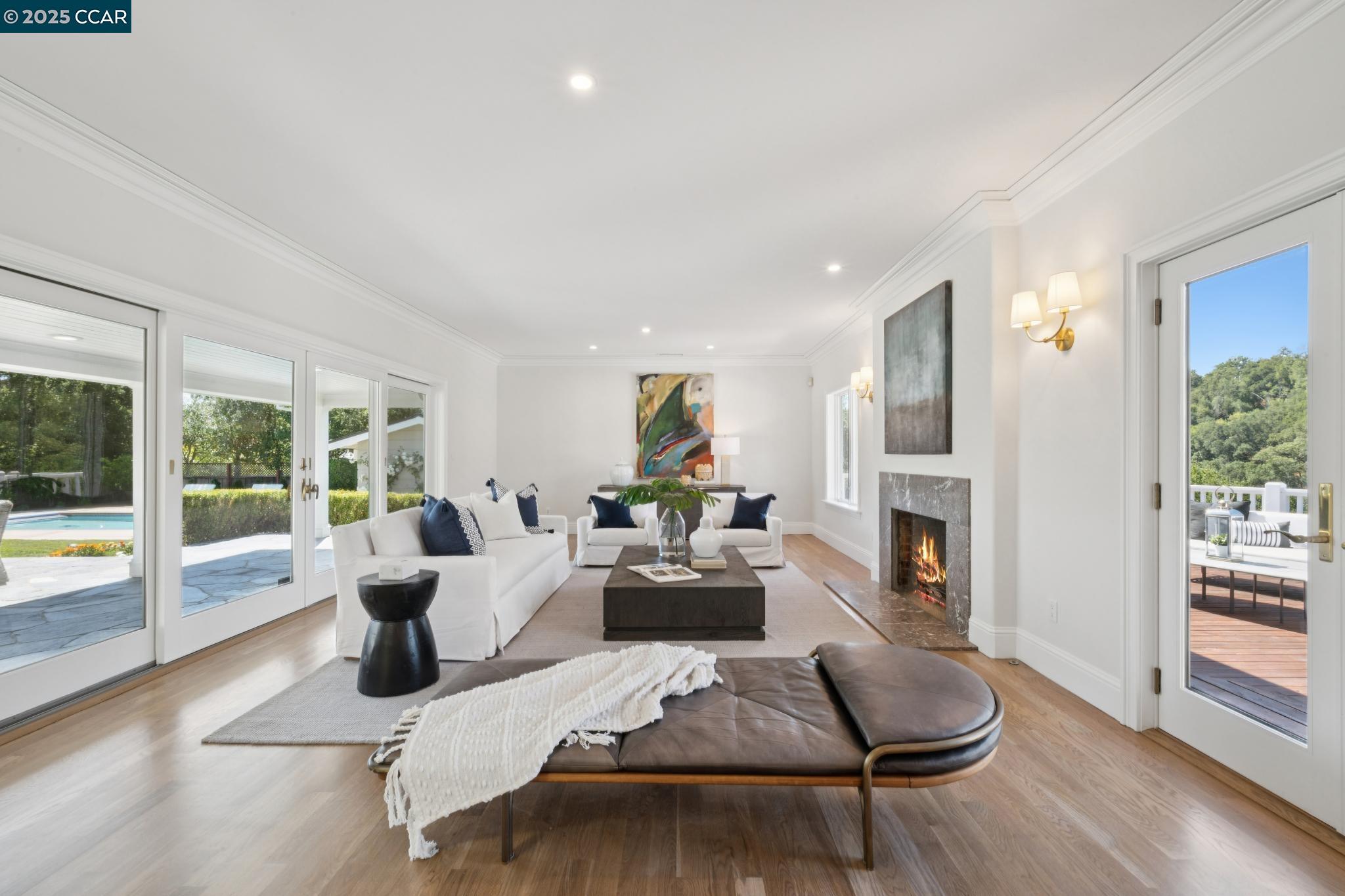 1133 Estates Dr
