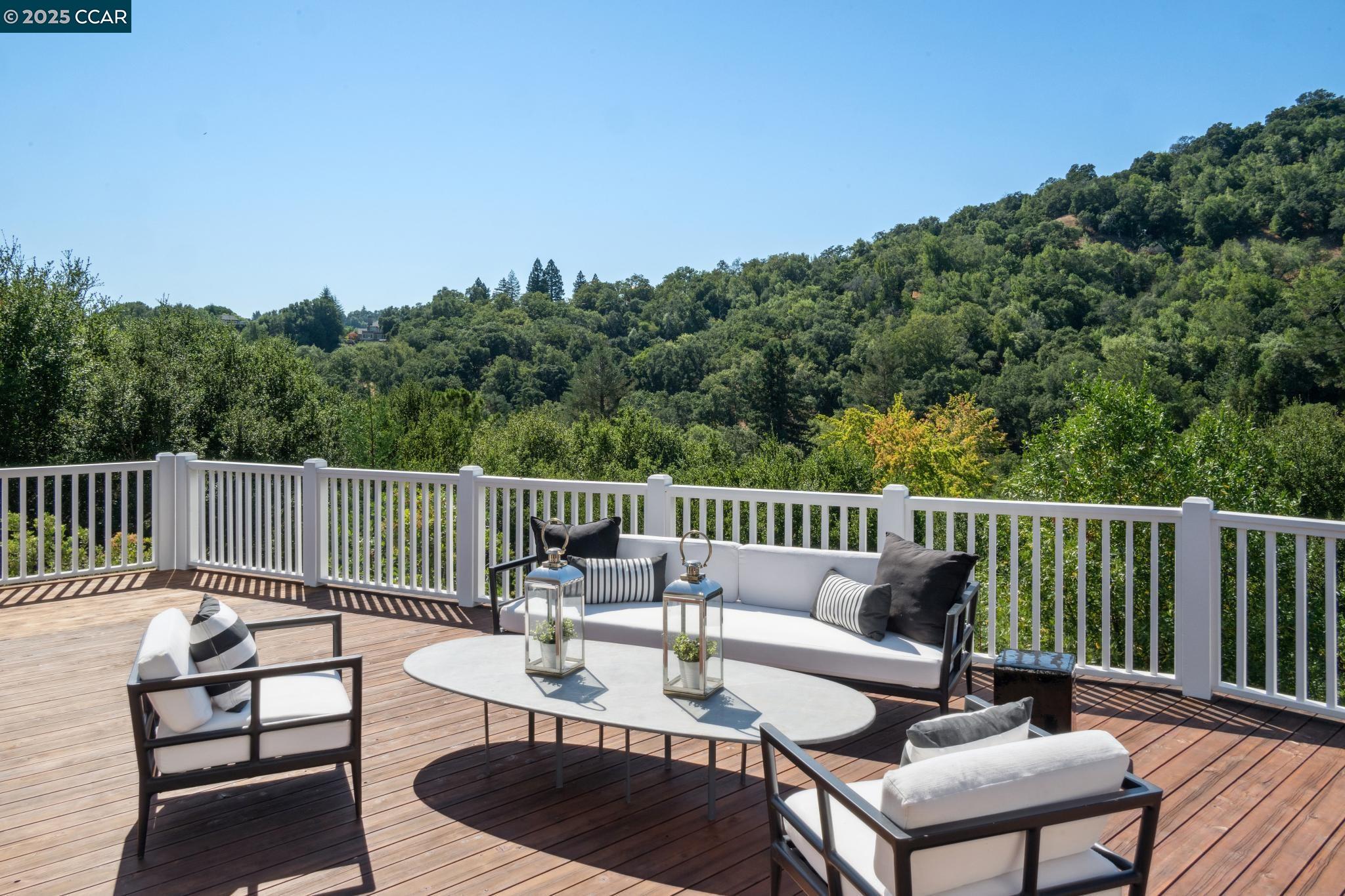 1133 Estates Dr