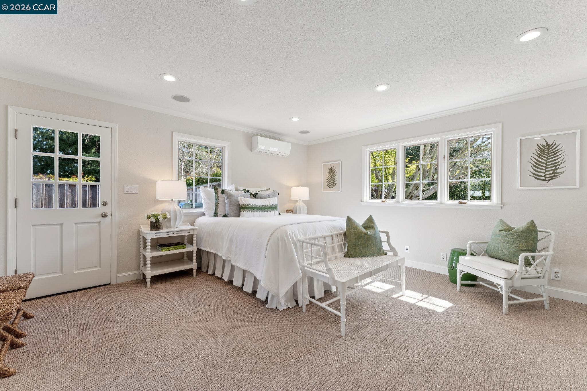 19 Eastwood Dr
