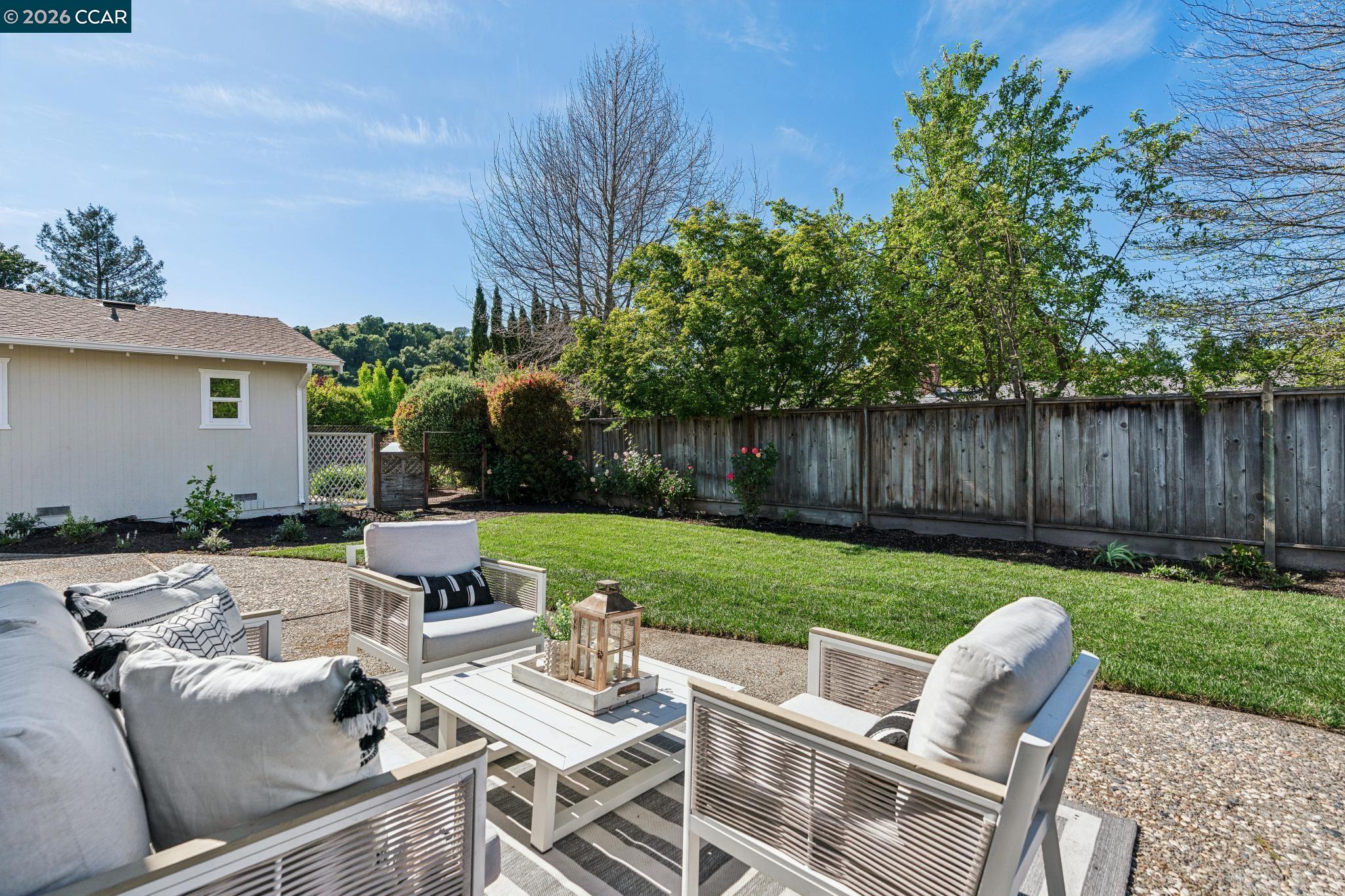152 Tharp Dr