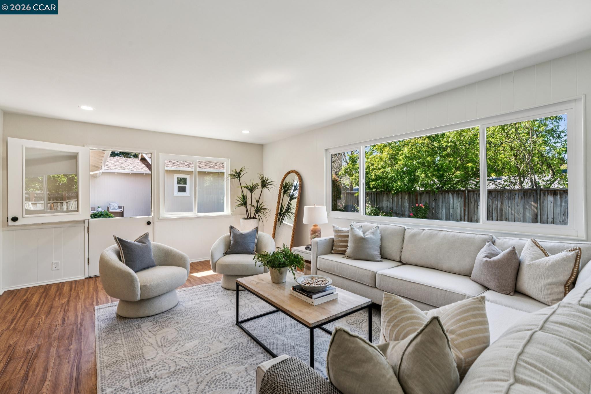 152 Tharp Dr