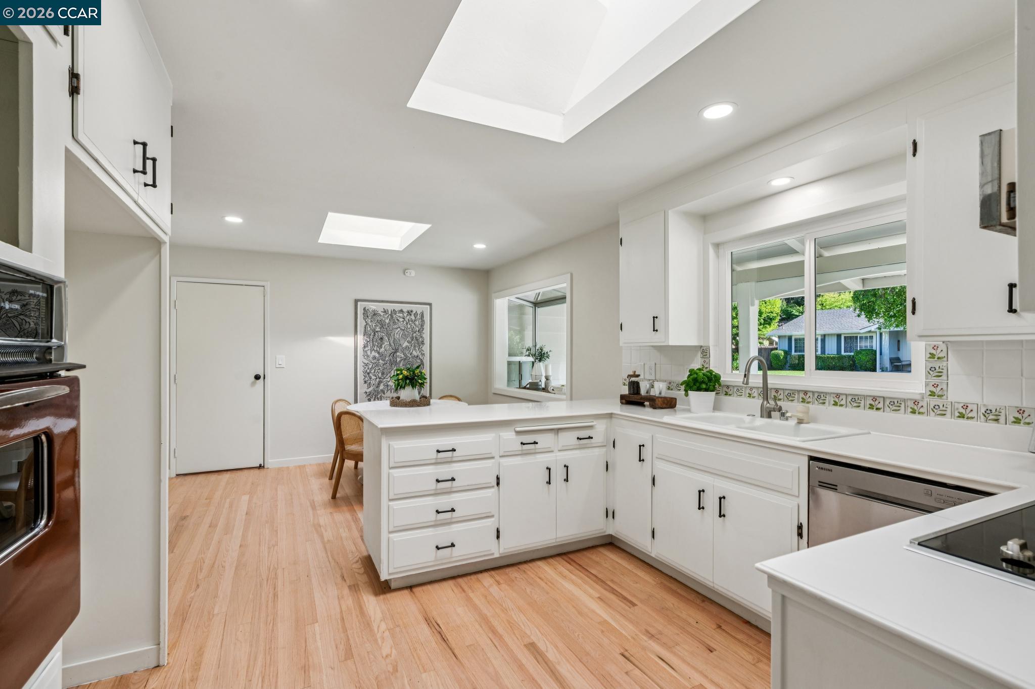 152 Tharp Dr