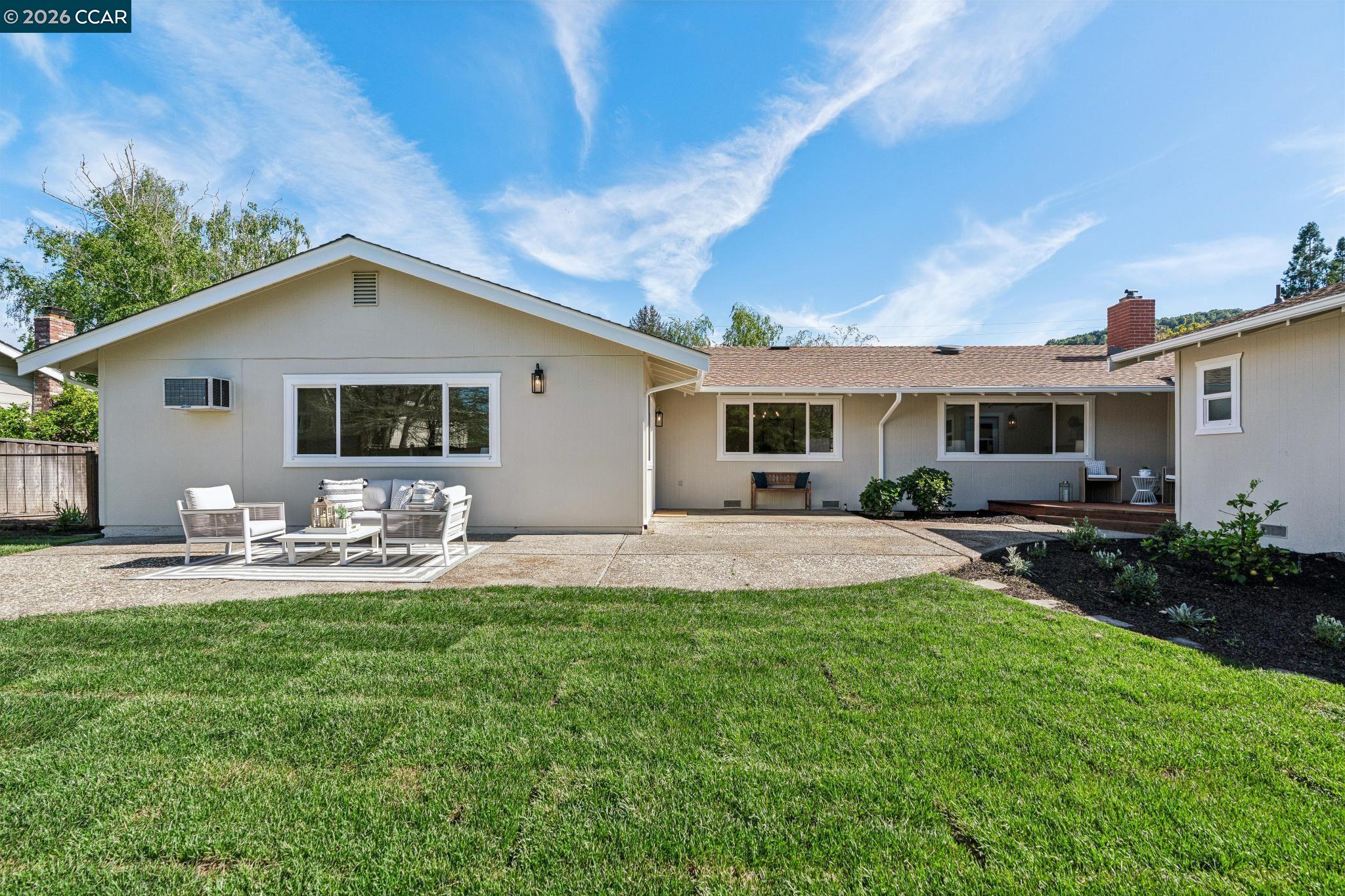 152 Tharp Dr